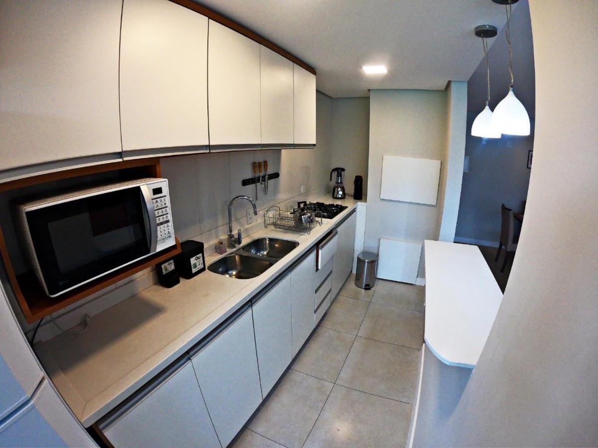 Este Amplo E Charmoso Apartamento Espera Por Voce! Gramado